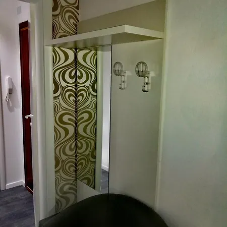 Nocleg ze śniadaniem Voyage Prive Deluxe *