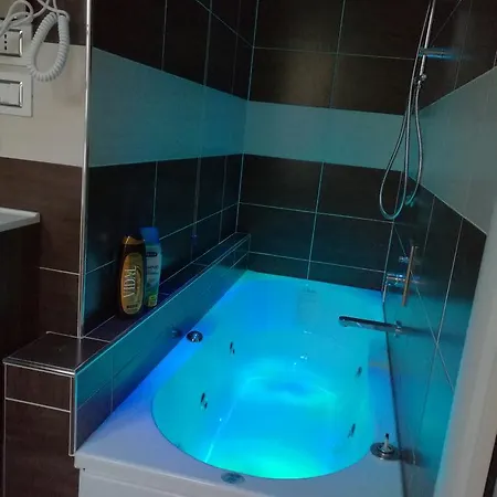 Nocleg ze śniadaniem Voyage Prive Deluxe *
